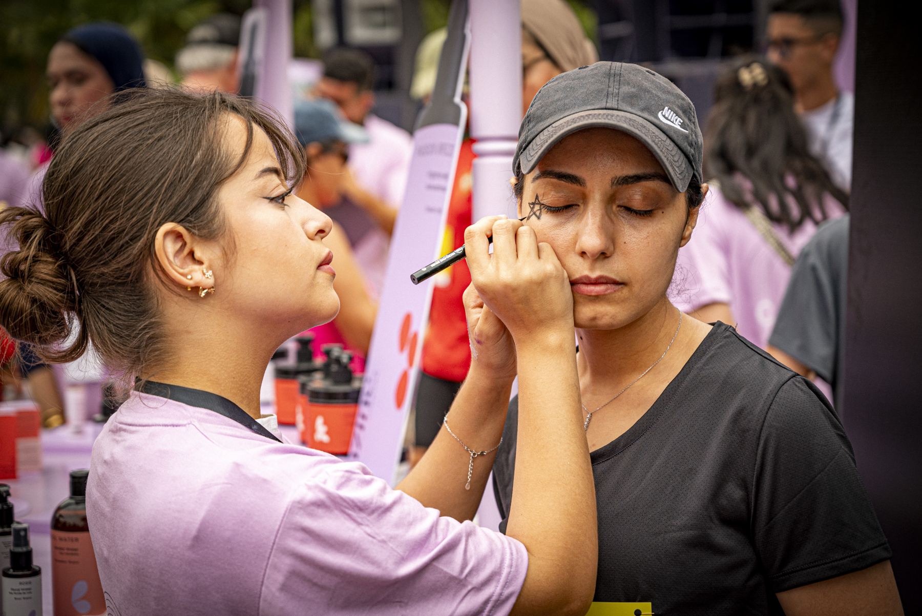 Face painting before the start